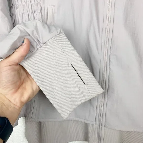 lululemon | Sights Seen Jacket Chrome - Picture 4 of 11